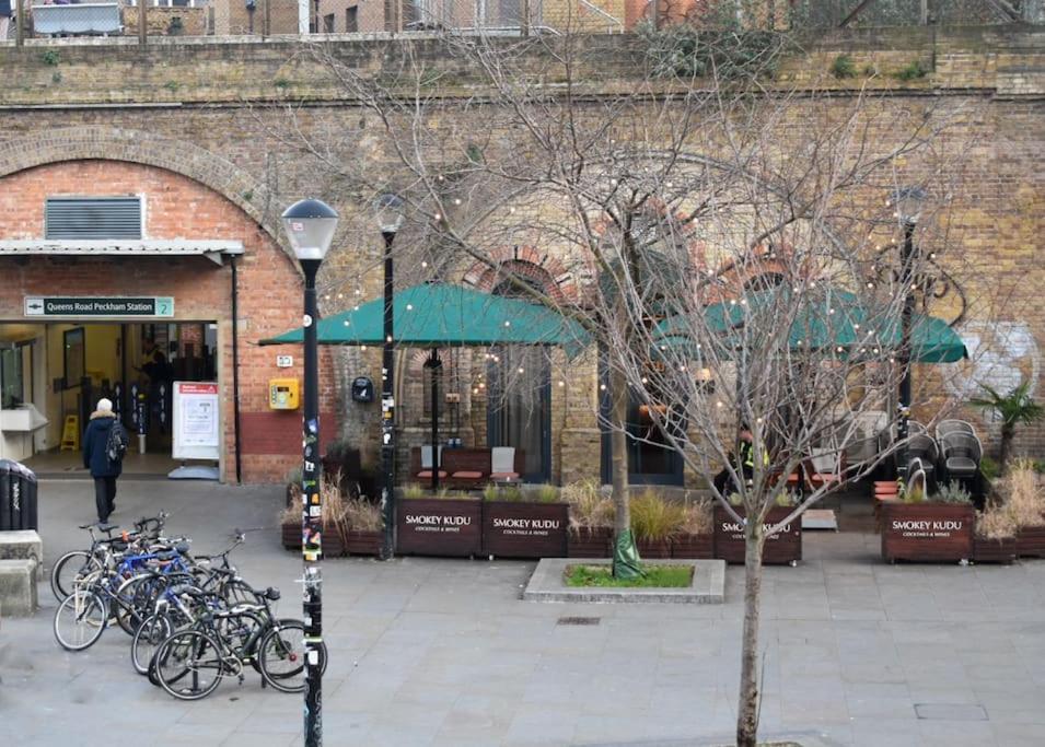 Stylish Peckham 10 Seconds From Station Londra